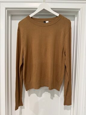 H&M Divided Crewneck Sweater in Camel